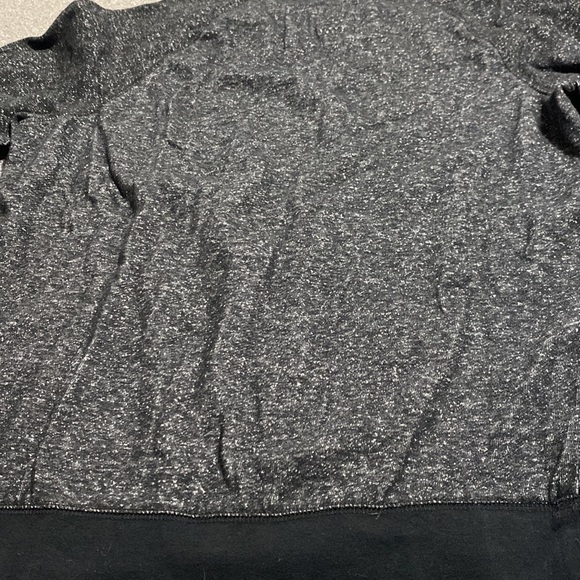 Urban pipeline men’s size large crewneck colors black and gray - Picture 5 of 5